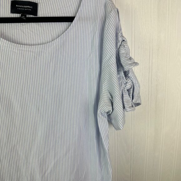 Banana Republic Stripe Cold Shoulder Top size XL - Picture 4 of 5